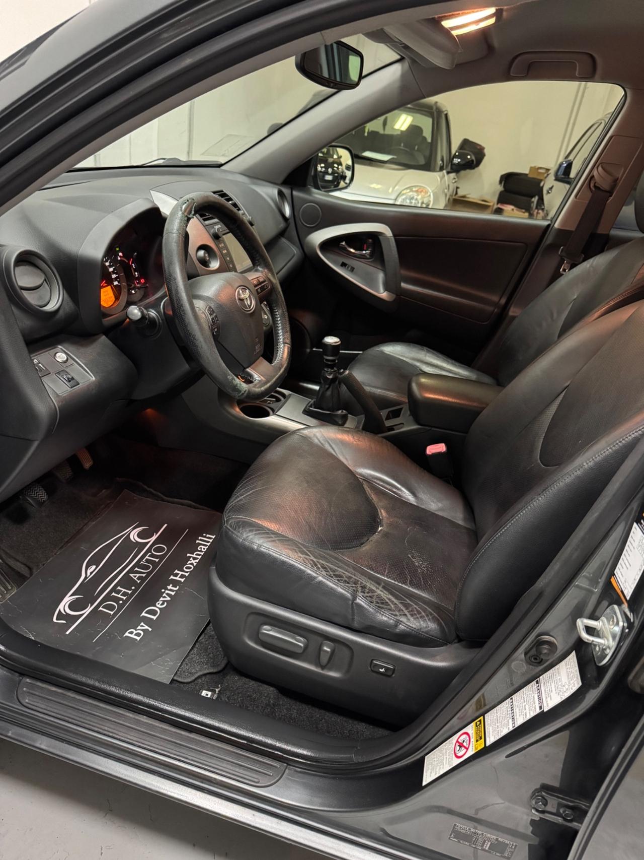 Toyota RAV 4 RAV4 2.2 D-4D 150 CV DPF Exclusive