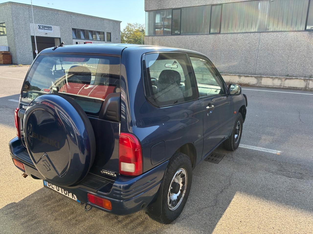 Suzuki Grand Vitara 1.6i 16V cat 3 porte