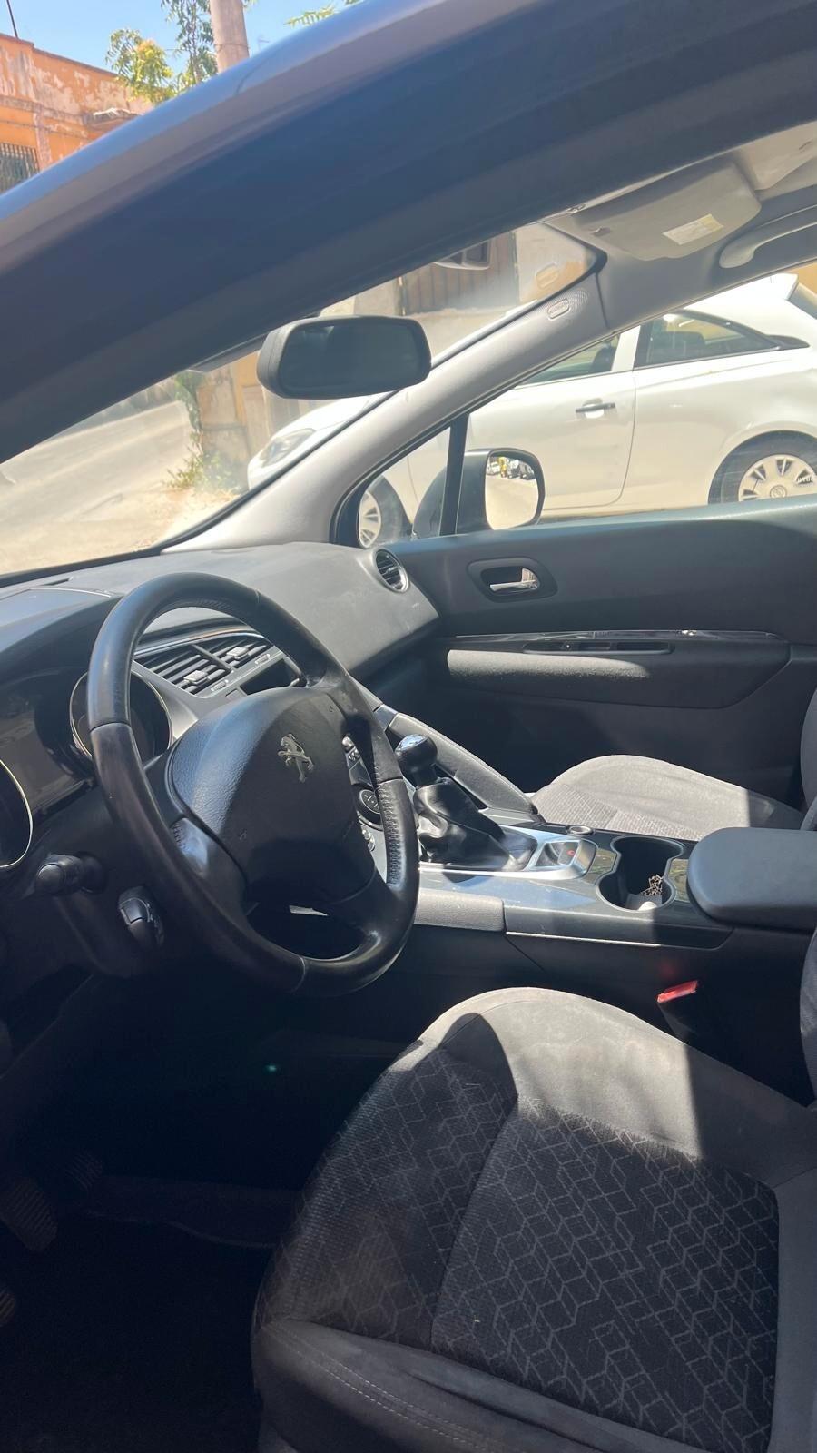 Peugeot 3008 1.6 HDi 115CV Active