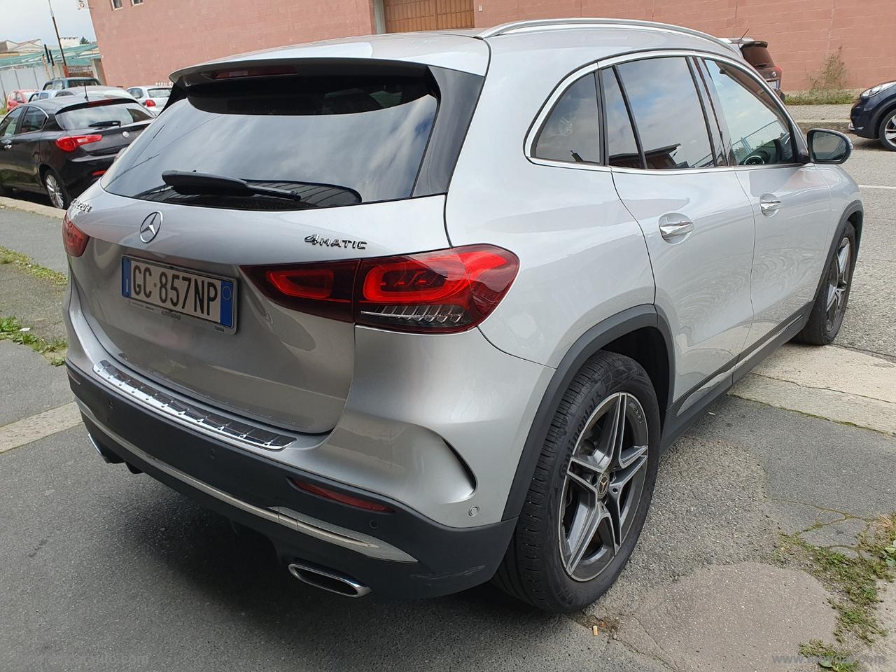 MERCEDES-BENZ GLA 220 d Automatic 4Matic Premium AMG