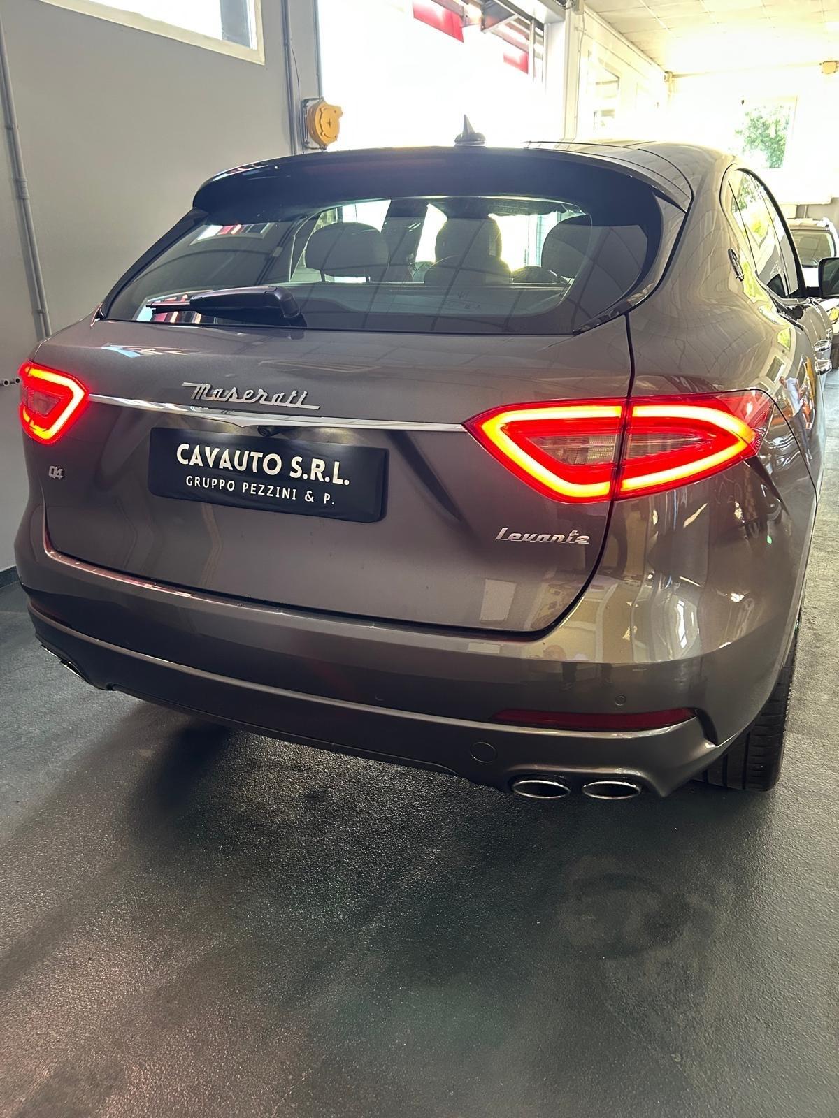 Maserati Levante V6 Diesel 250 CV AWD Gransport