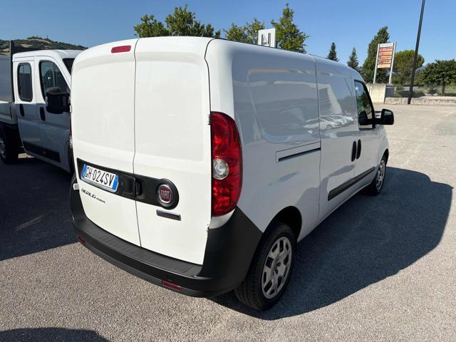 FIAT DOBLO' 1.6 MJT MAXI 105 CV 3 posti LOUNGE