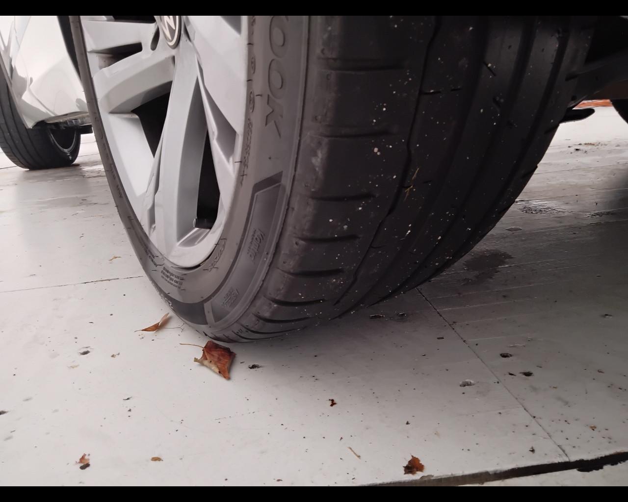 VOLKSWAGEN Tiguan II 2021 - Tiguan 1.5 tsi R-Line 150cv dsg