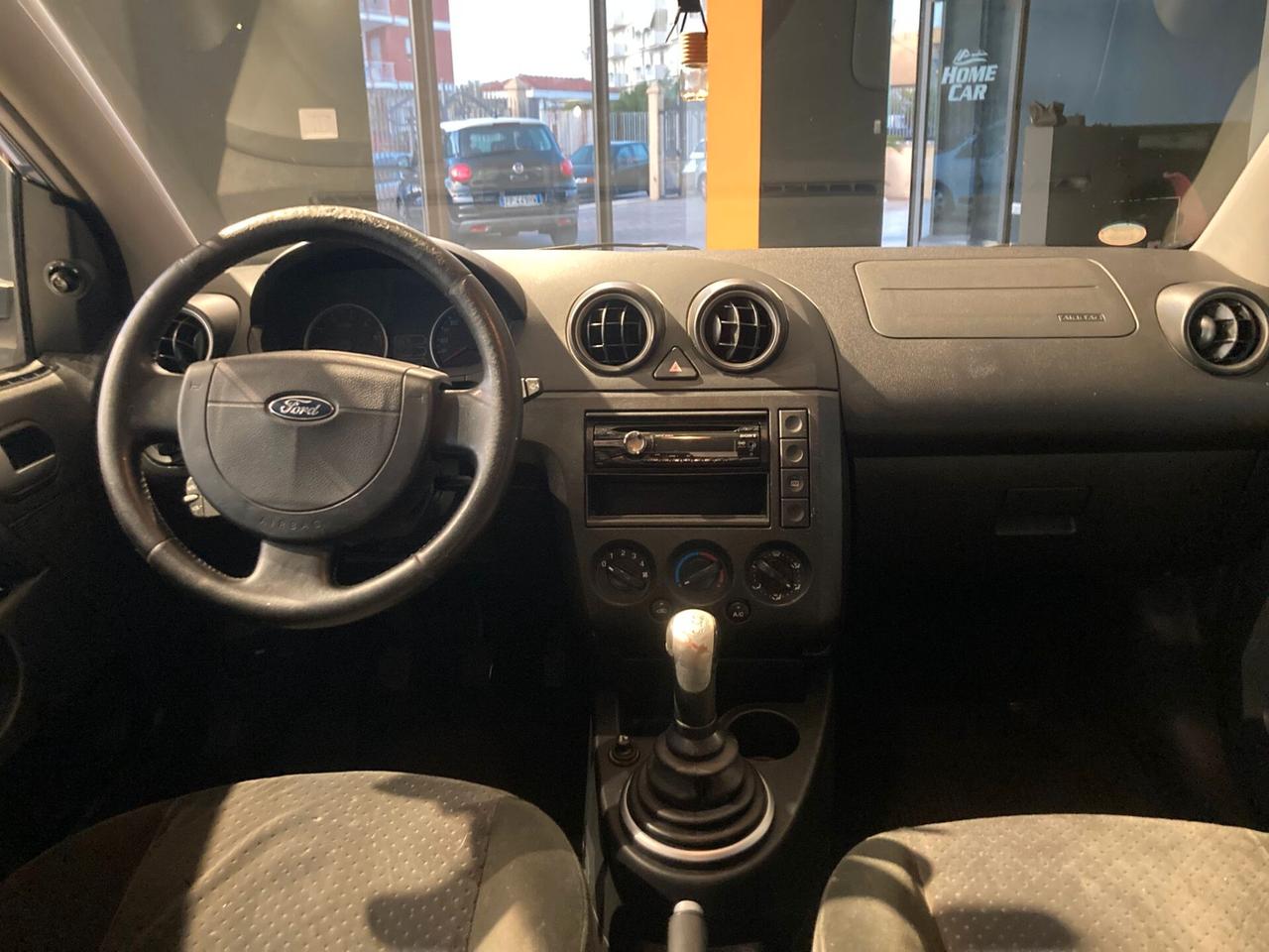 Ford Fiesta 1.4 TDCi 5p. Ghia