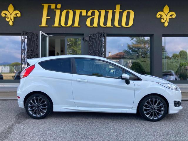 FORD Fiesta 1.5 TDCi 75CV 3 porte ST-Line X Neopatentati