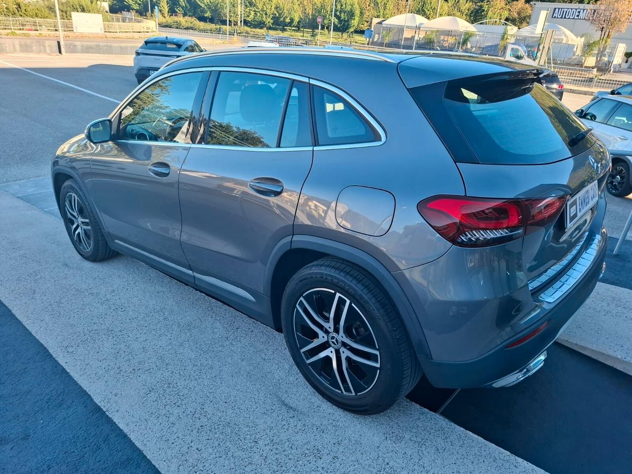 MERCEDES GLA 200 BENZINA 163 CV SPORT PLUS AUTO
