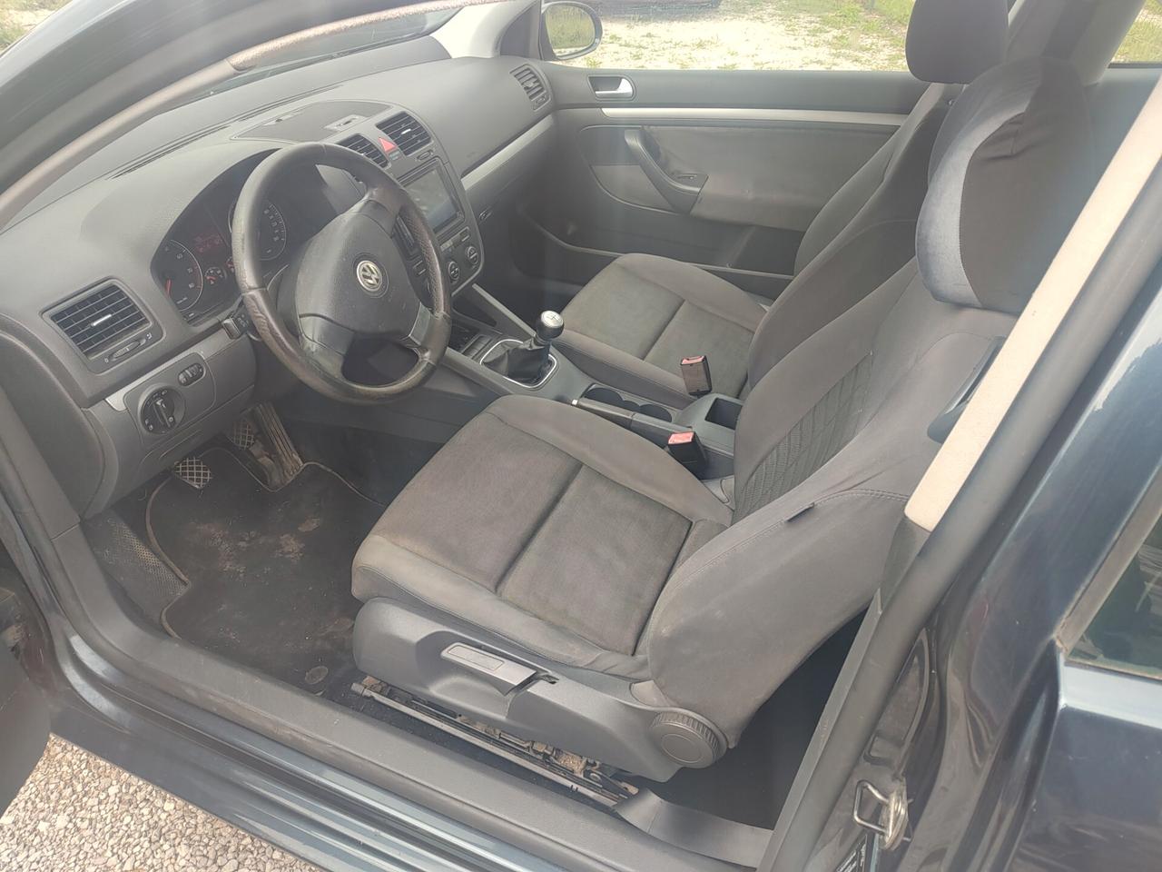 Volkswagen Golf 1.6 16V FSI 3p. Comfortline