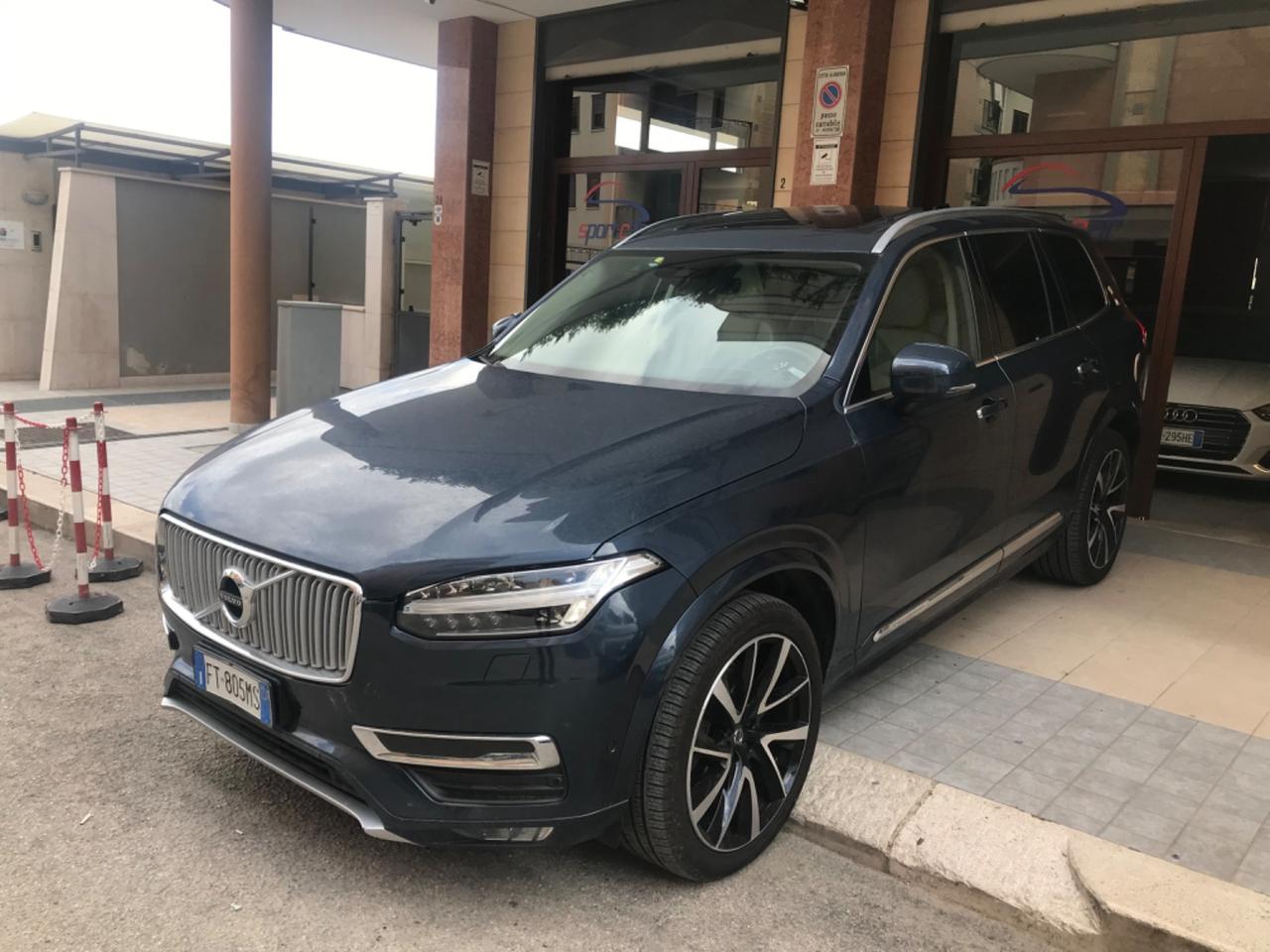 Volvo XC 90 D5 AWD Aut. 7 p.ti Inscription TETTO PELLE NAVY LED 21