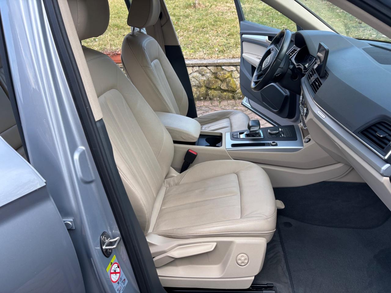 Audi Q5 40 TDI quattro S tronic Business