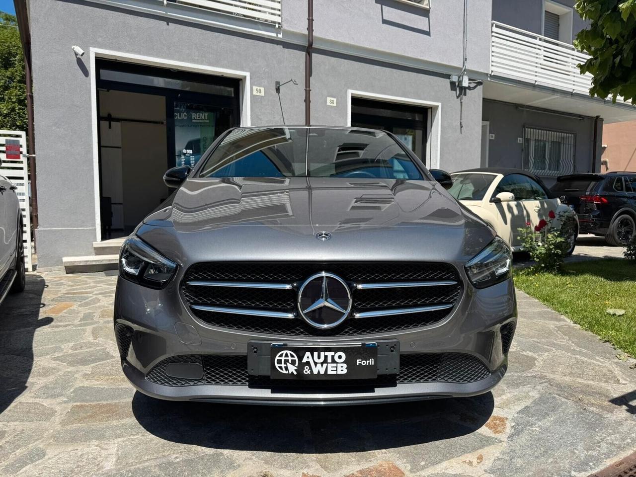MERCEDES B 180 D AUTOMATIC SPORT NEOP NIGHT PACK