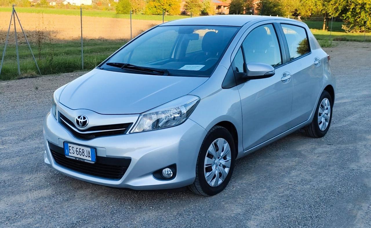 Toyota Yaris 1.4 D-4D 5 porte Lounge