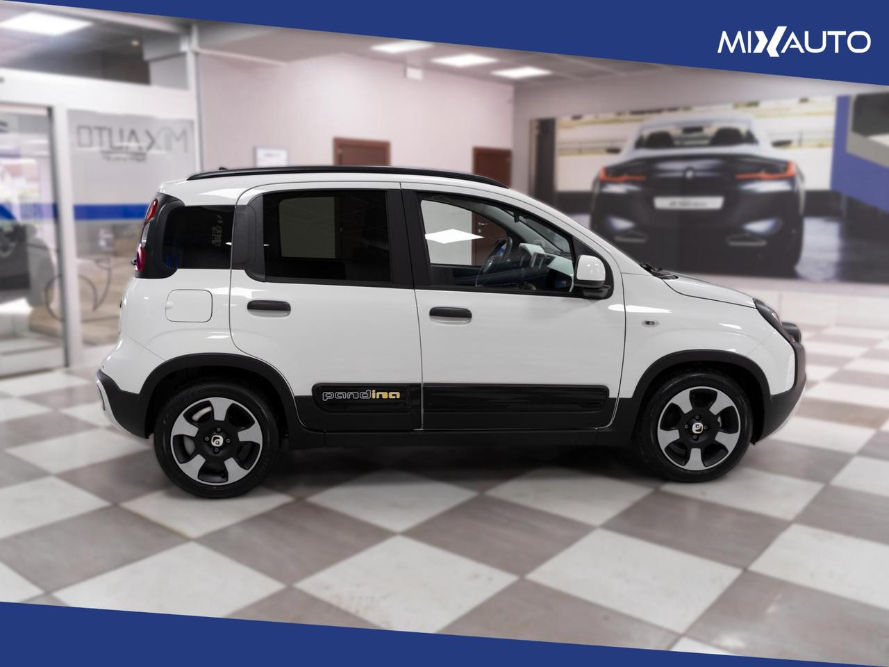 Fiat Panda Pandina Cross 1.0 Firefly Hybrid S&S 70CV
