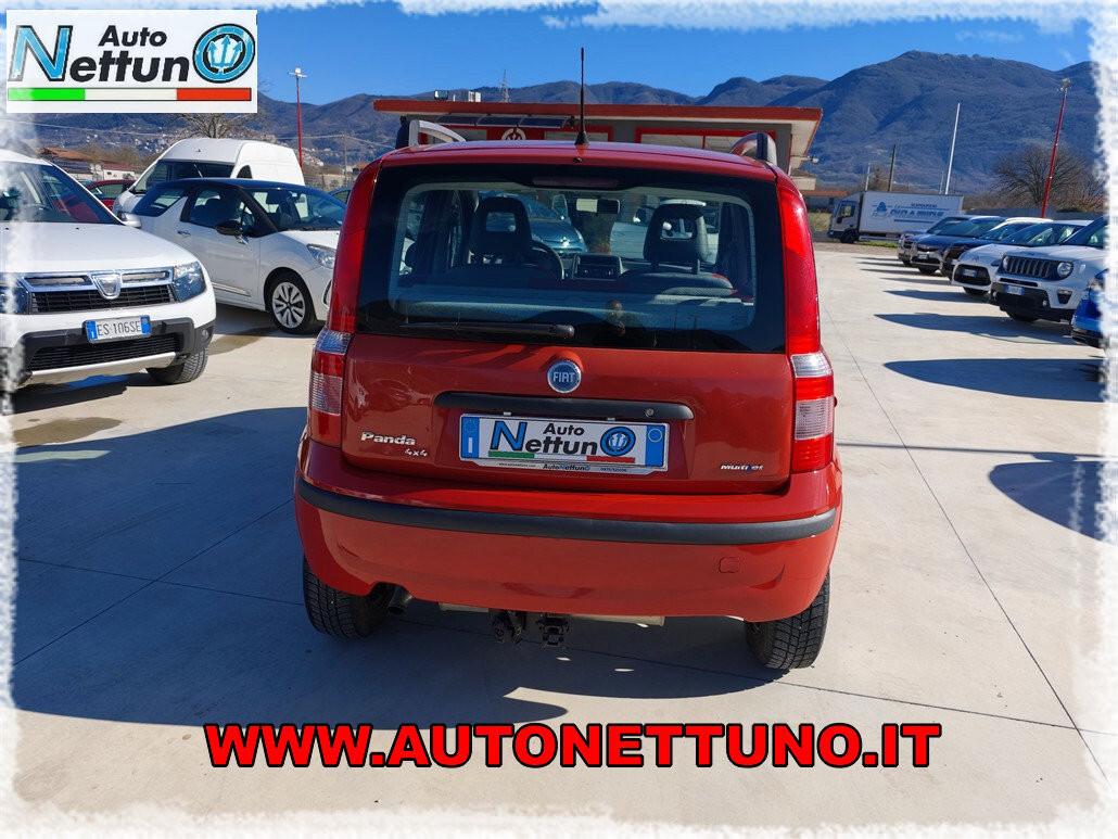 Fiat Panda 1.3 MJT 16V 4x4 con Gancio Traino