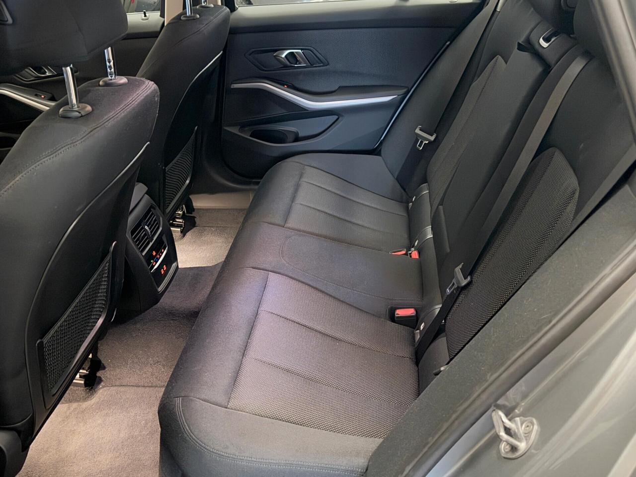 Bmw 318d 48V Touring