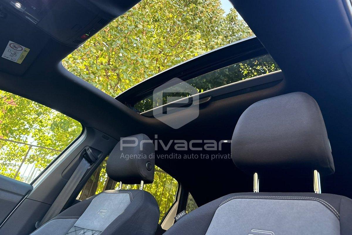 VOLKSWAGEN Taigo 1.5 TSI ACT 150 CV DSG R-Line
