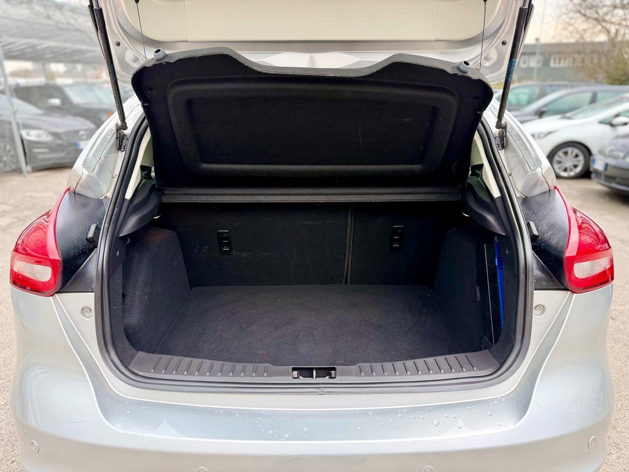 Ford Focus 2017 1.5 TDCi km solo 78,000 OK NEOPATENTATI Titanium