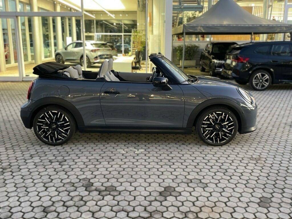 Mini Mini Cooper Cabrio 2.0 S Favoured Auto