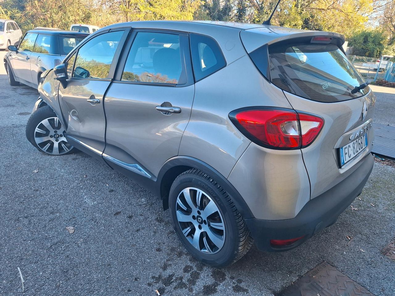 Renault Captur dCi 8V 90 CV Start&Stop Energy Intens LEGGERMENTE INCIDENTATA