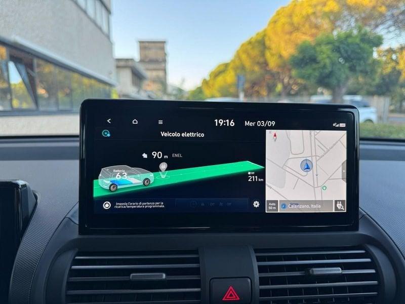 Hyundai Inster 49 kWh XTech + Login Pack - KmZero