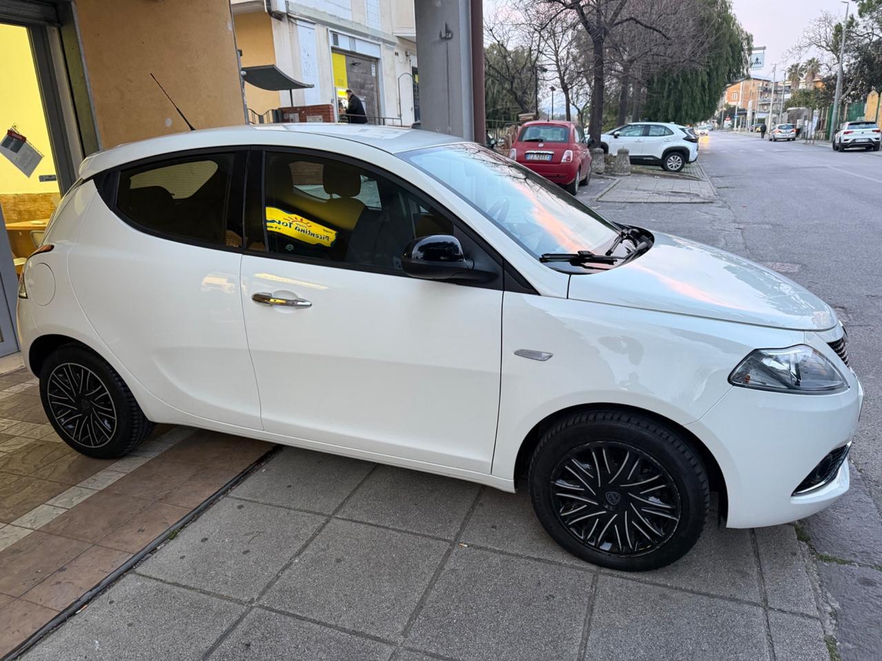 Lancia Ypsilon 2018 - 1.3 MJT 16V 95 CV 5 porte S&S Gold