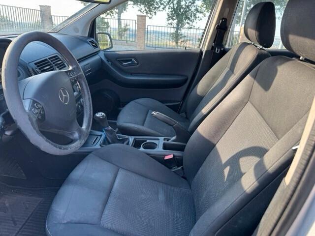 Mercedes-benz A 180 CDI Elegance - doppio treno gomme