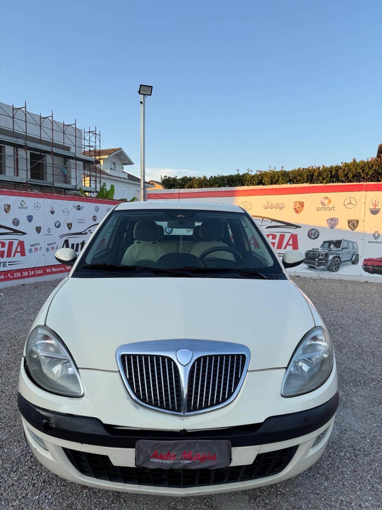 Lancia Ypsilon 1.3 Multijet 16V Argento