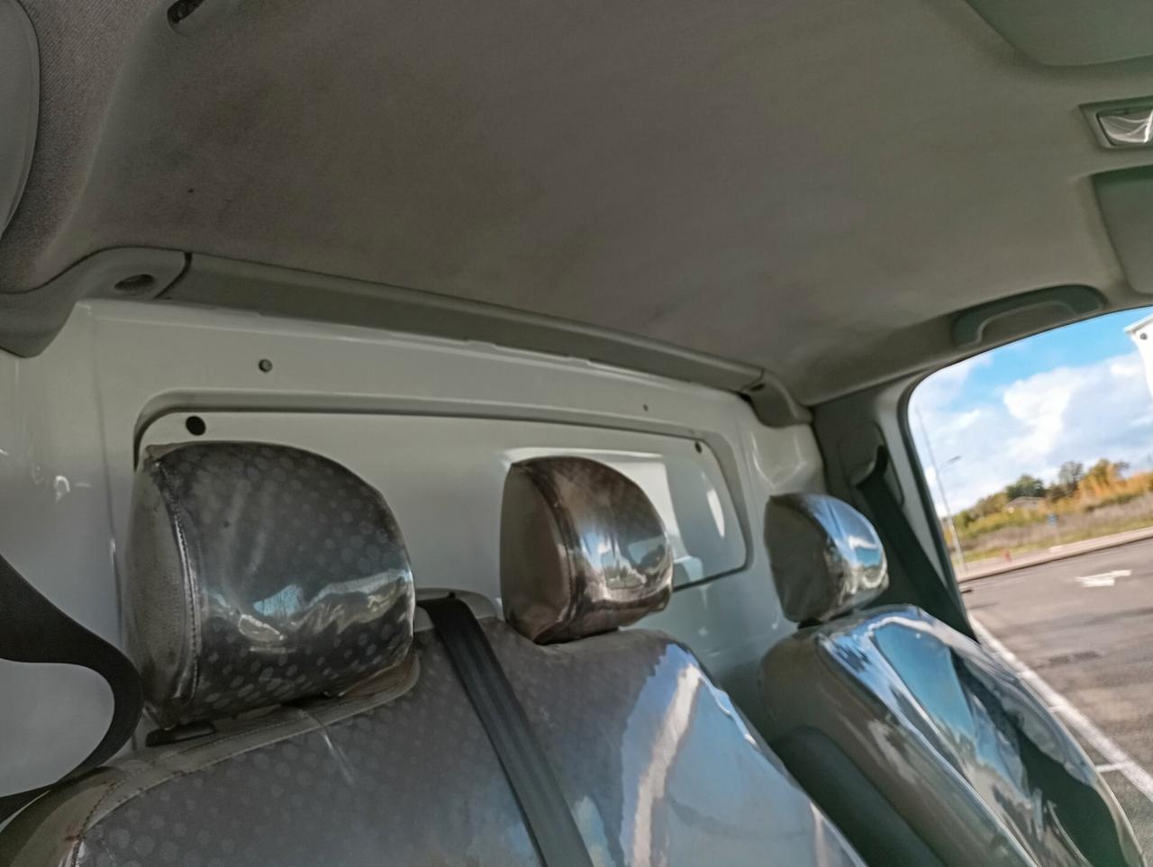 Renault Trafic T29 2.0 dCi/115 PL-TA Furgone