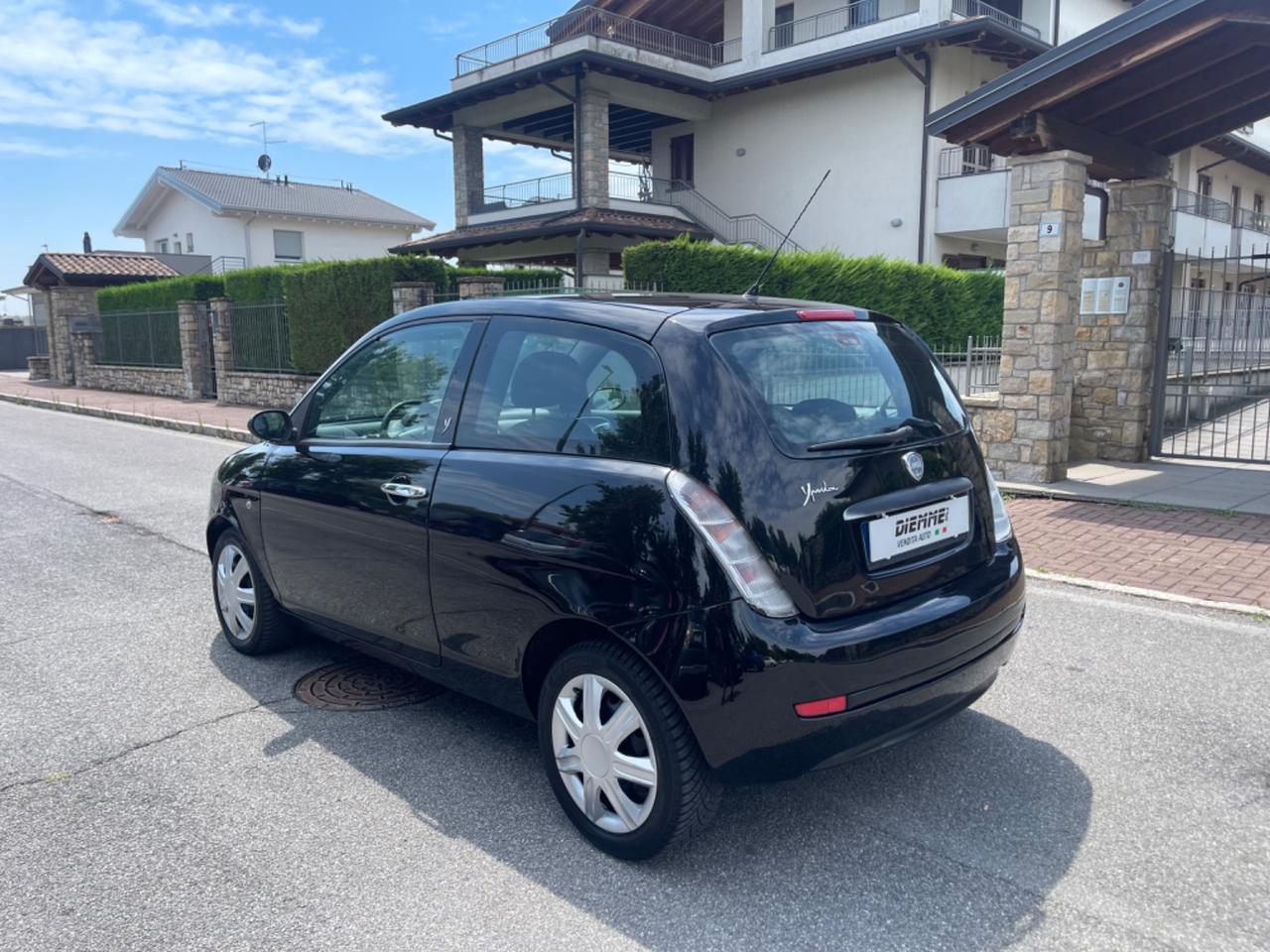 Lancia Ypsilon 1.2 Argento