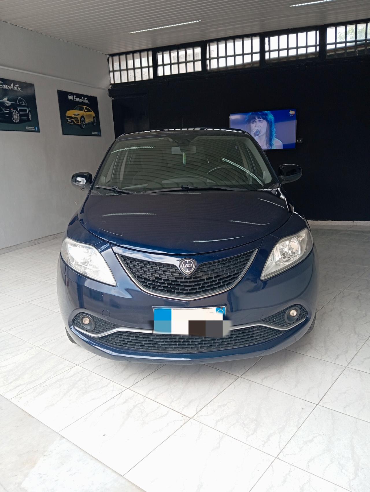 Lancia Ypsilon 1.3 mtj 2016 CON GARANZIA