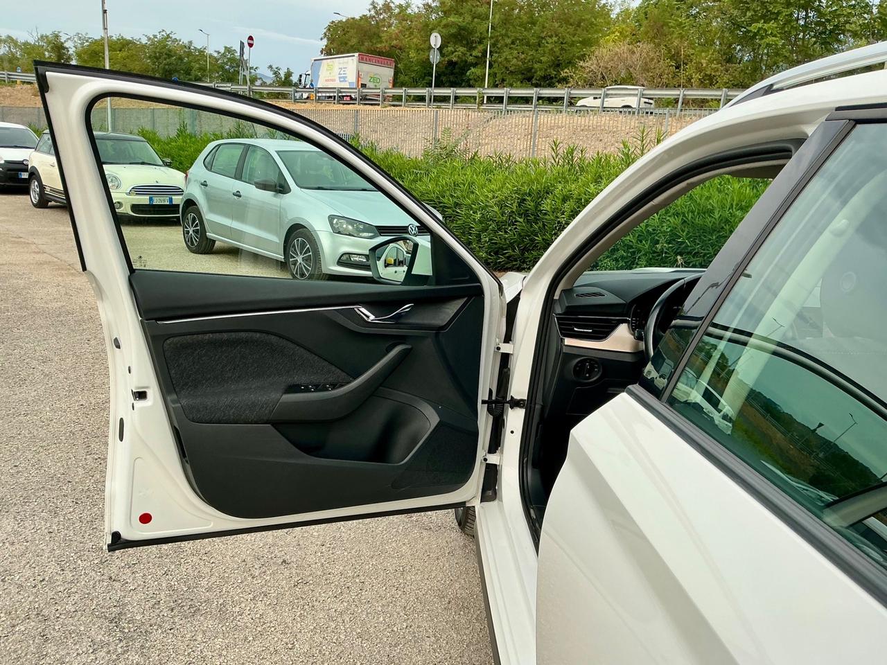 Skoda Kamiq 1.0 TSI 110 CV DSG Style Cambio Automatico