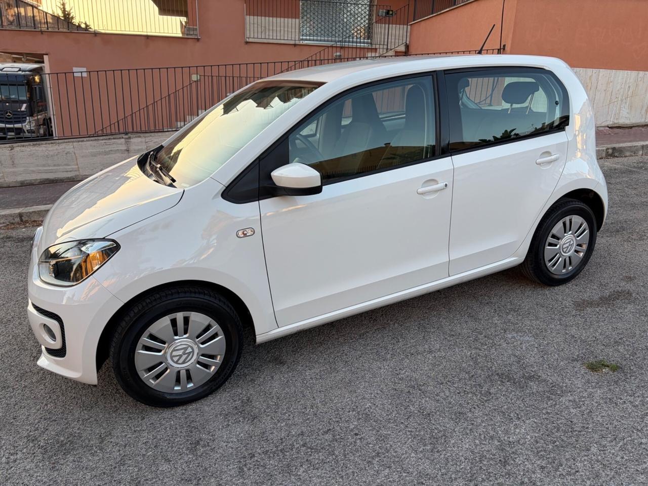Volkswagen up! 1.0 75 CV 5p. move Ideale per neopa
