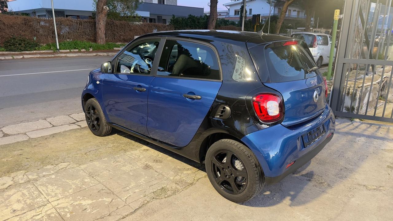 Smart ForFour 70 1.0 Passion