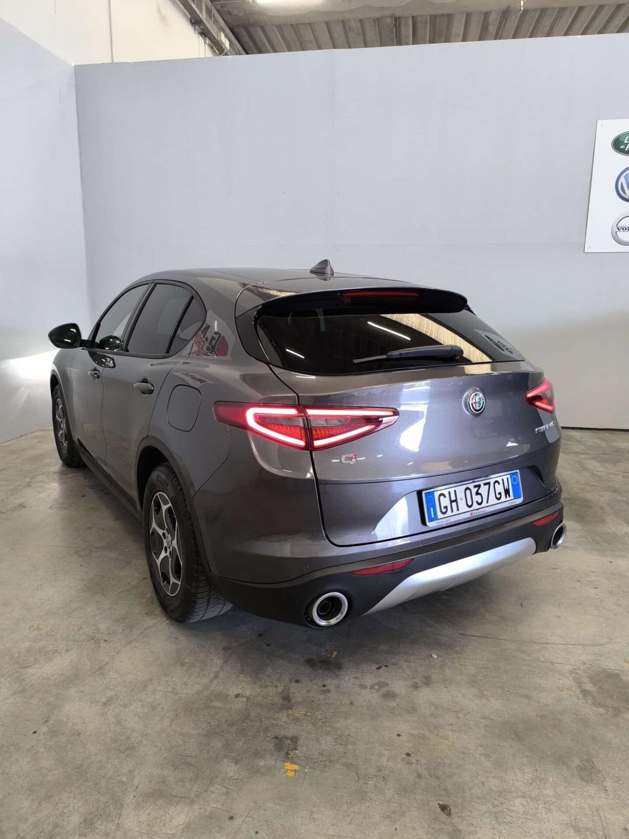 Alfa Romeo Stelvio 2.2 Turbodiesel 190 CV AT8 Q4 Business