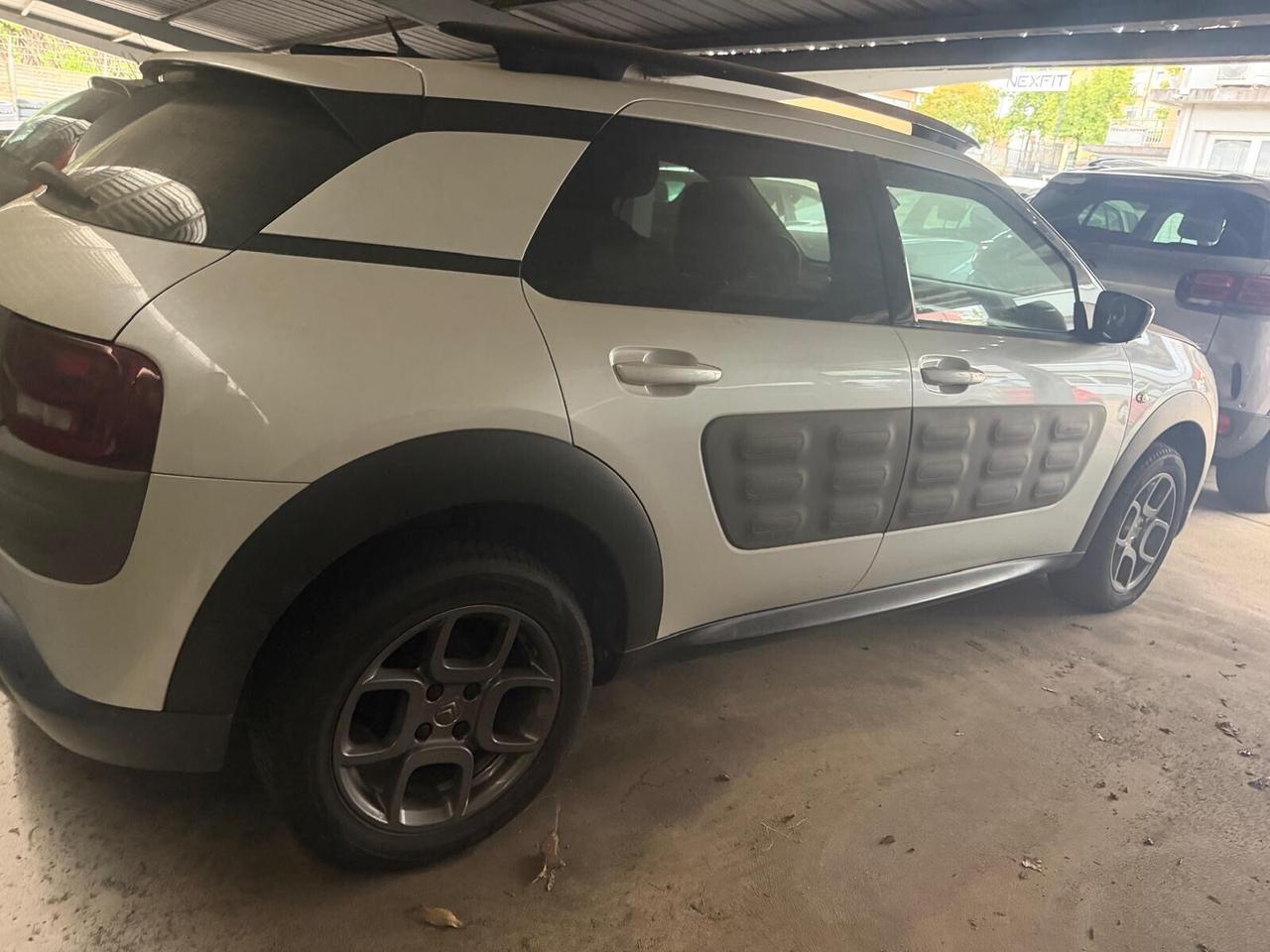 Citroen C4 Cactus (motore fuso )PureTech 82 Shine neopatentati (Motore fuso)