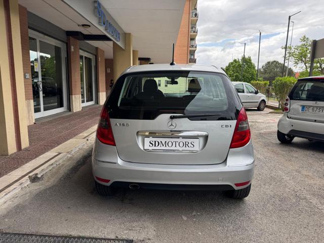 MERCEDES-BENZ A 180 CDI Premium