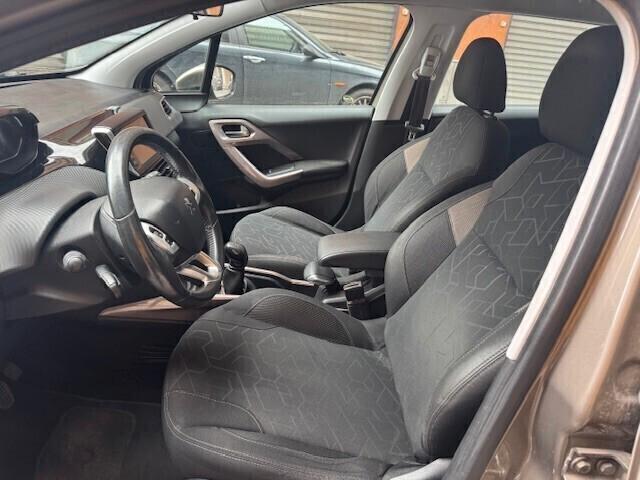 Peugeot 2008 1.6 HDi -Turbo Diesel - 2015