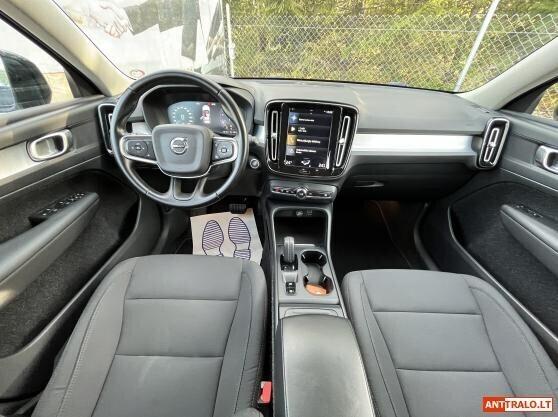 Volvo XC40 b4 awd geartronic momentum