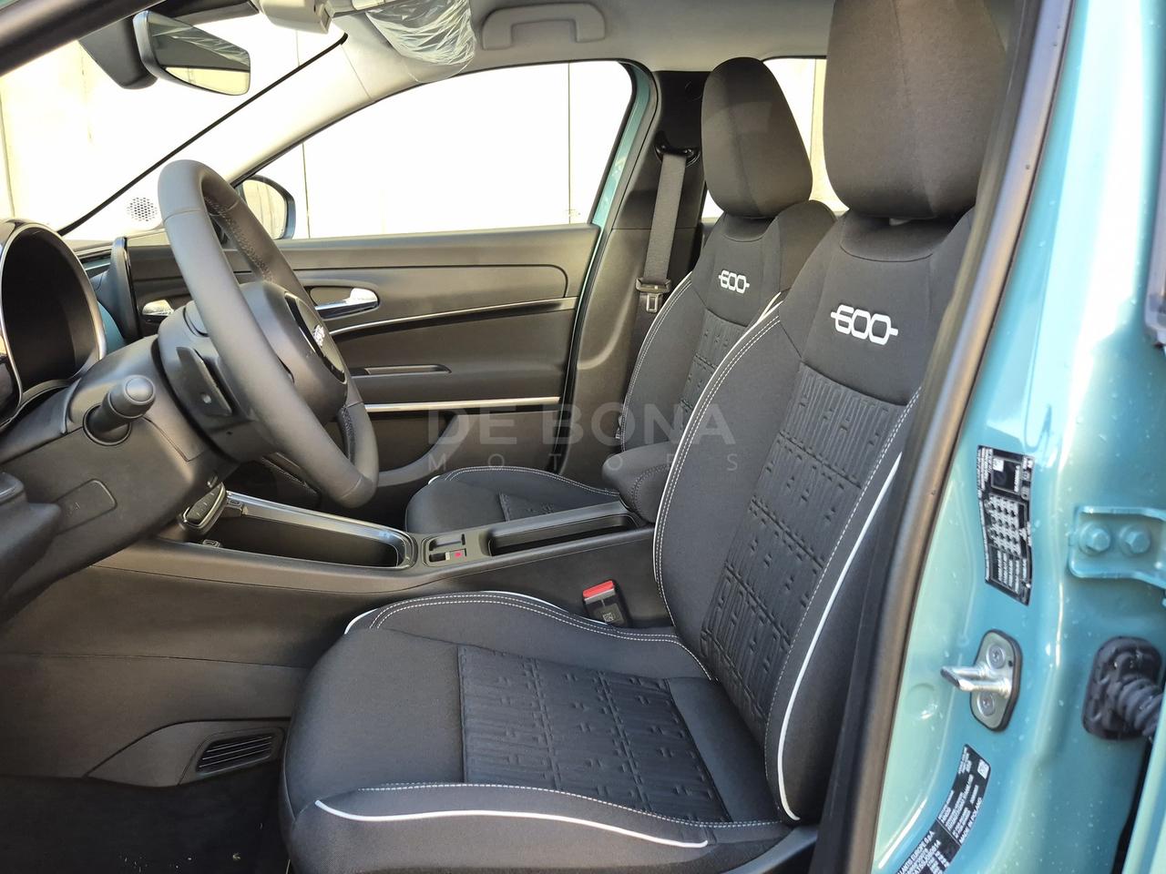 Fiat 600 1.2 hybrid icon 110cv auto