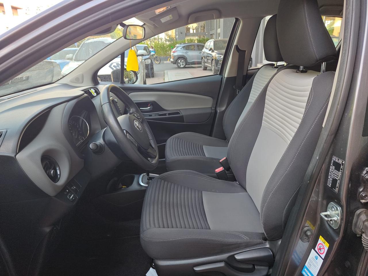 TOYOTA Yaris 5p 1.5h Active