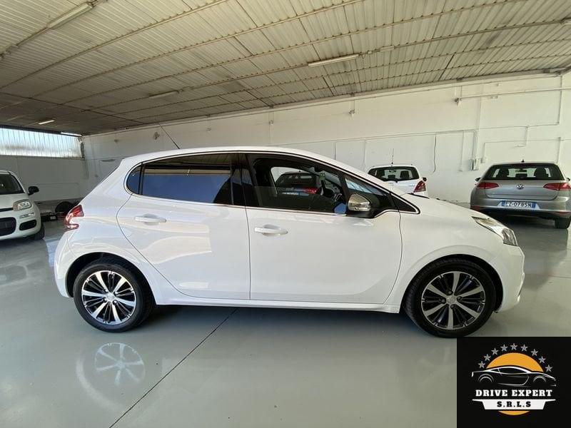 Peugeot 208 PureTech 82 5p. GPL Allure