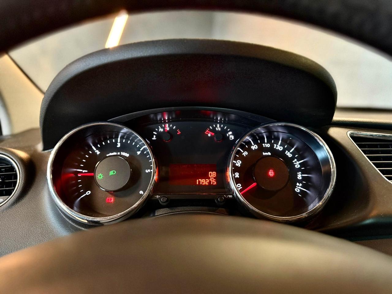 Peugeot 3008 1.6 HDi 110CV Tecno