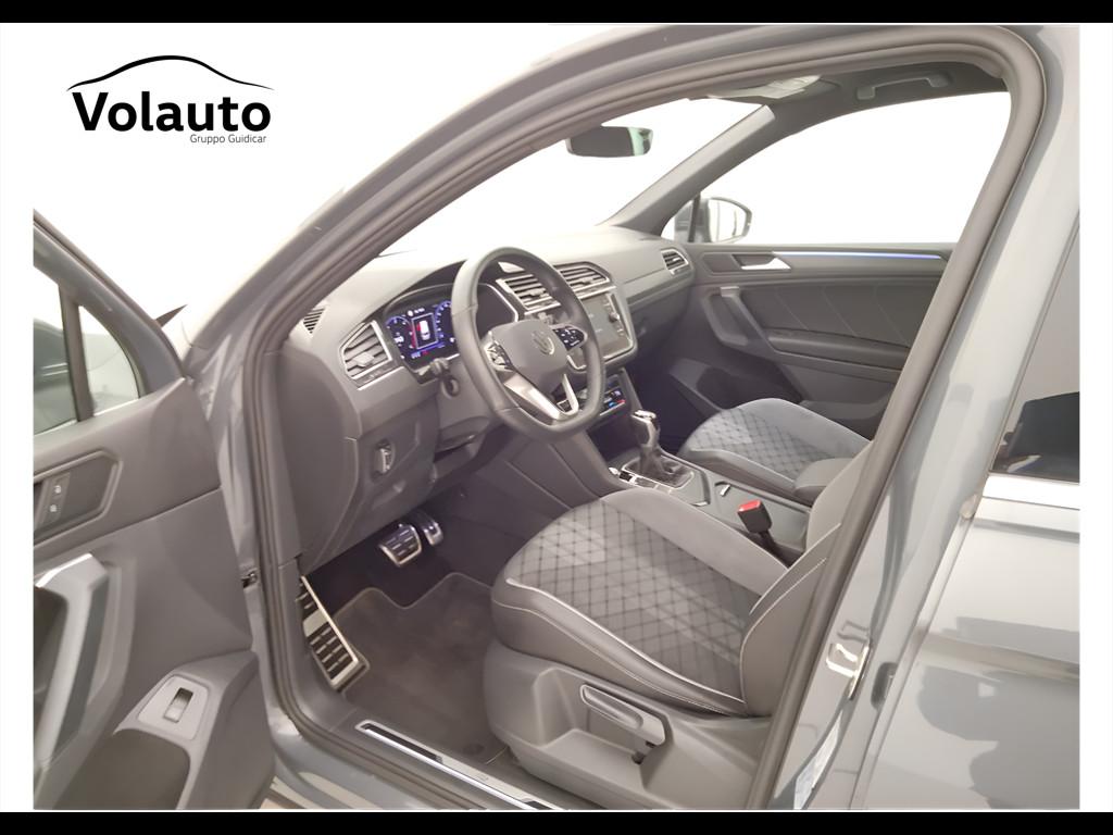VOLKSWAGEN Tiguan II 2021 - Tiguan 2.0 tdi R-Line 150cv dsg