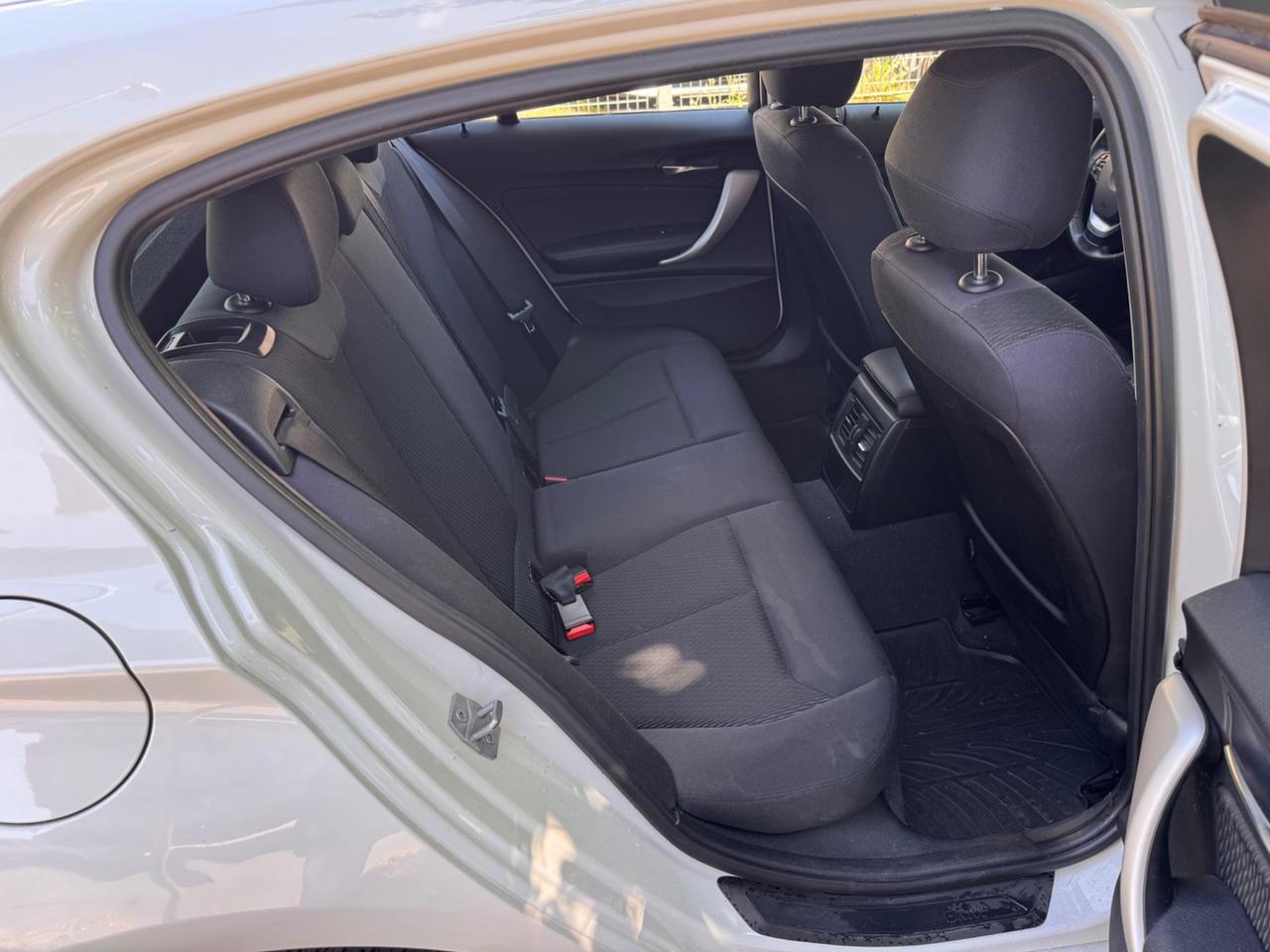 Bmw 116 116d 5p. Neopatentato garanzia 12 mesi