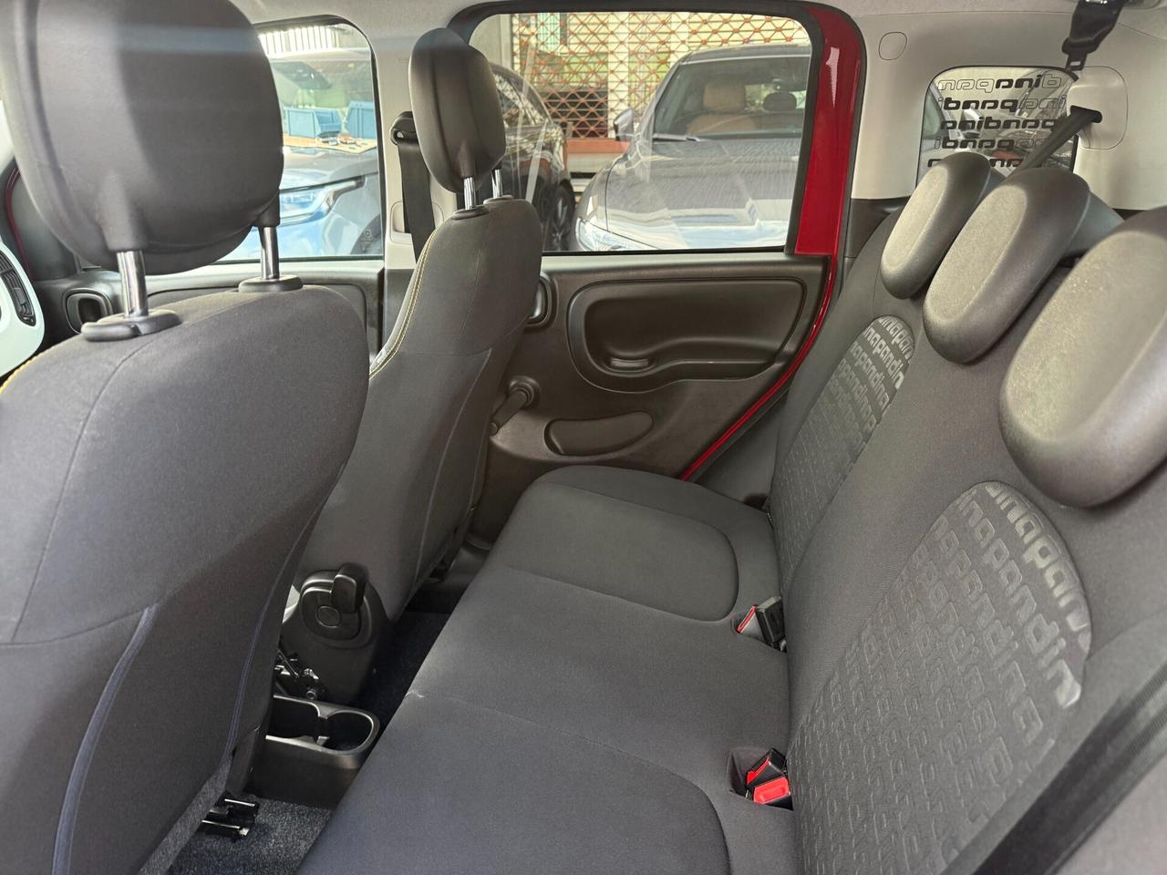 Fiat Panda Cross 1.0 FireFly S&S Hybrid (15000 KM)