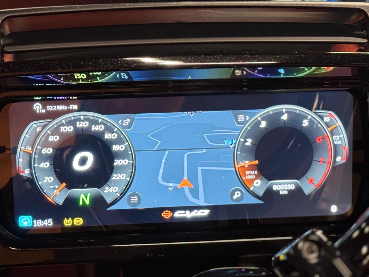 Harley-davidson Street Glide C.V.O. CVO ST