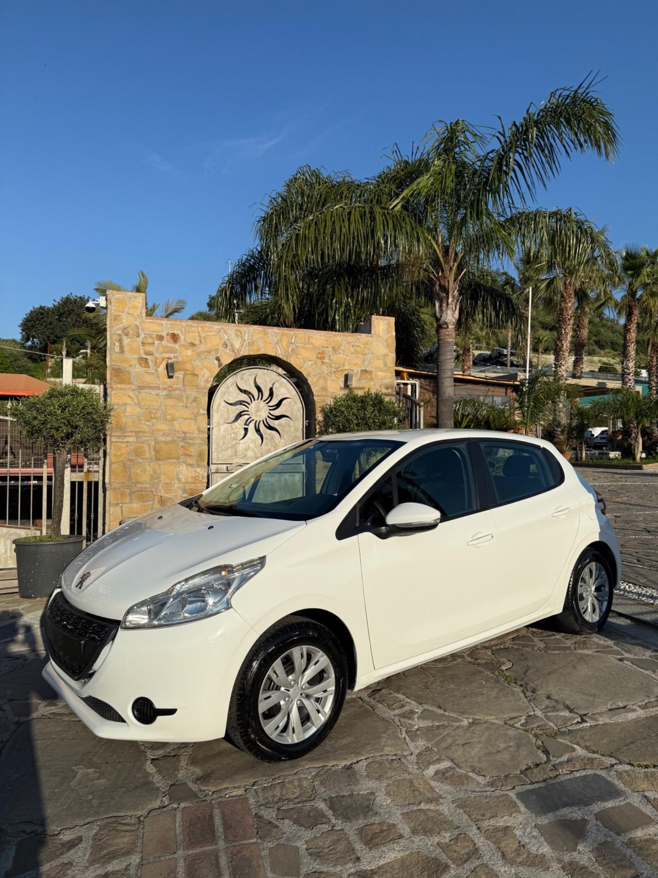 Peugeot 208 1.4 HDi 68 CV 5 porte Access