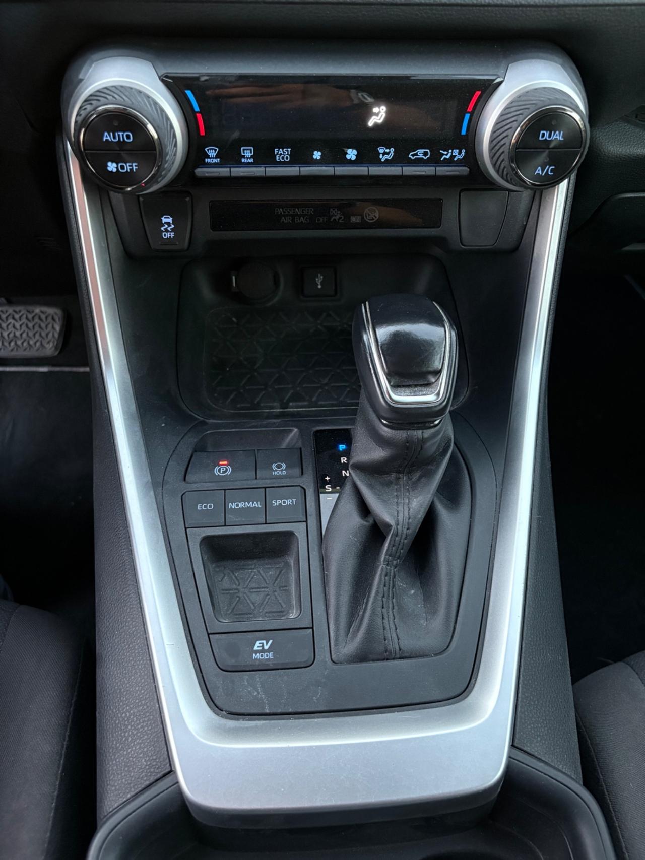 Toyota RAV 4 RAV4 2.5 HV (218CV) E-CVT 2WD Lounge