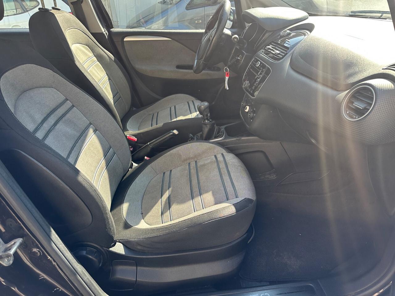 Fiat Punto Evo 1.2 BENZINA DOMENICA APERTI FINO ALLE 12