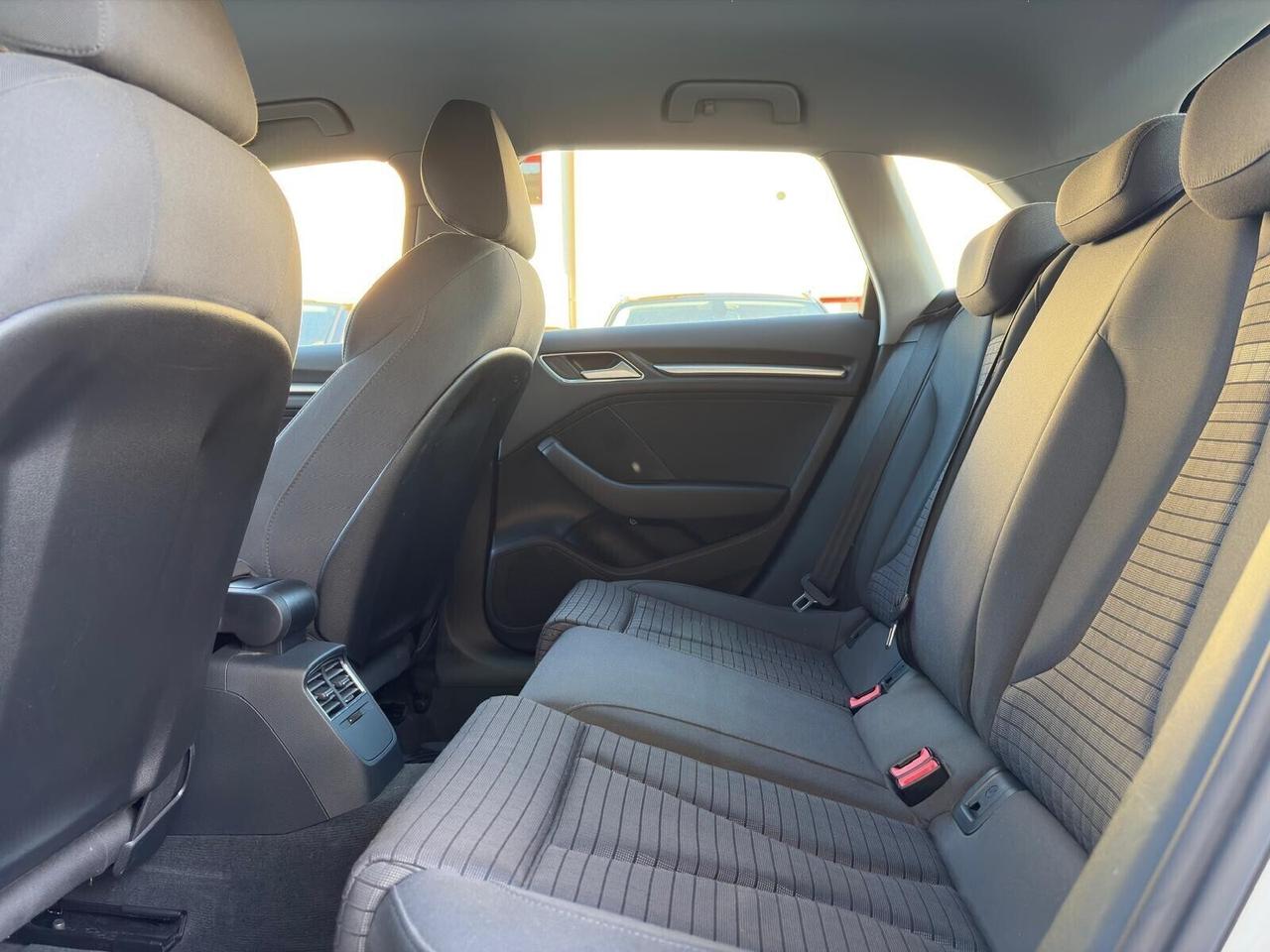 Audi A3 SPORTBACK 1.6 TDi 116CV S-TRONIC