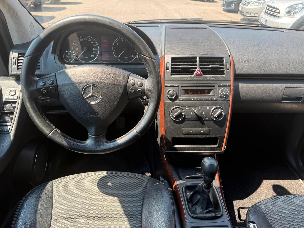 Mercedes-benz A 160 BlueEFFICIENCY Elegance